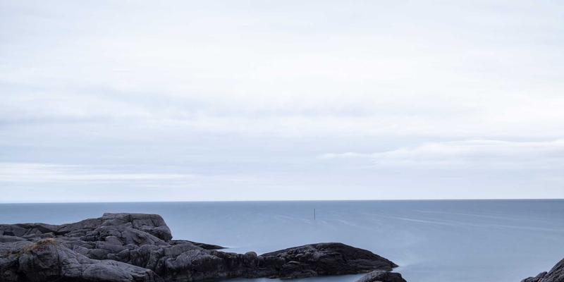 家庭影院低音炮终极指南：从音响设备选型到声学校准的实战技巧